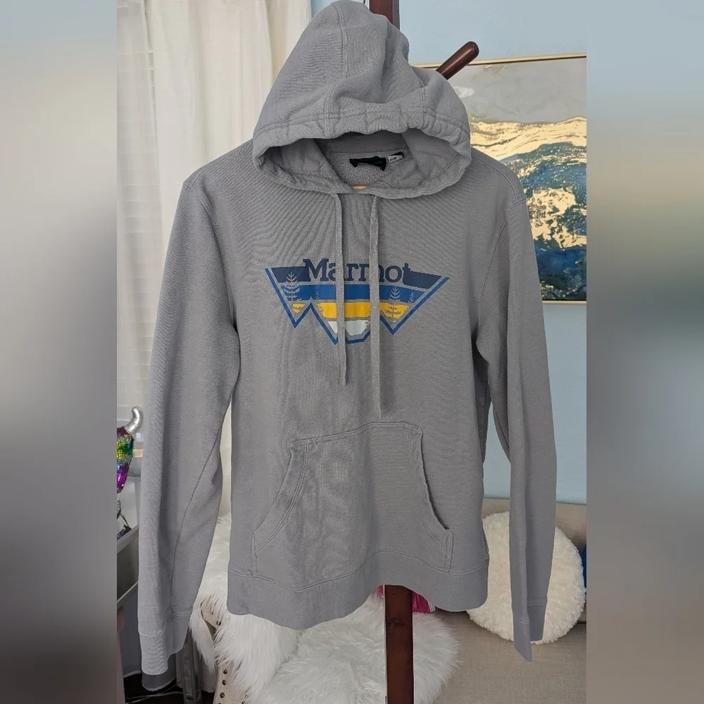 Marmot  Hooded  Pullover Sweatshirt Man's Size M